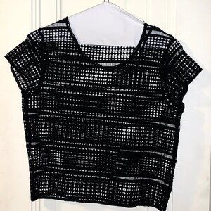 Black knitted crop top